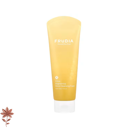 Frudia – קצף ניקוי מיקרו להבהרה עם תמצית הדרים, 145 מ"ל של זוהר טבעי ותחושת רעננות